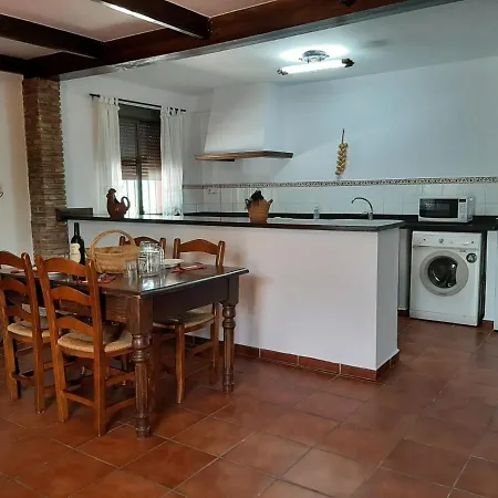 Holiday home Casa Rural Sol Y Sombra De *